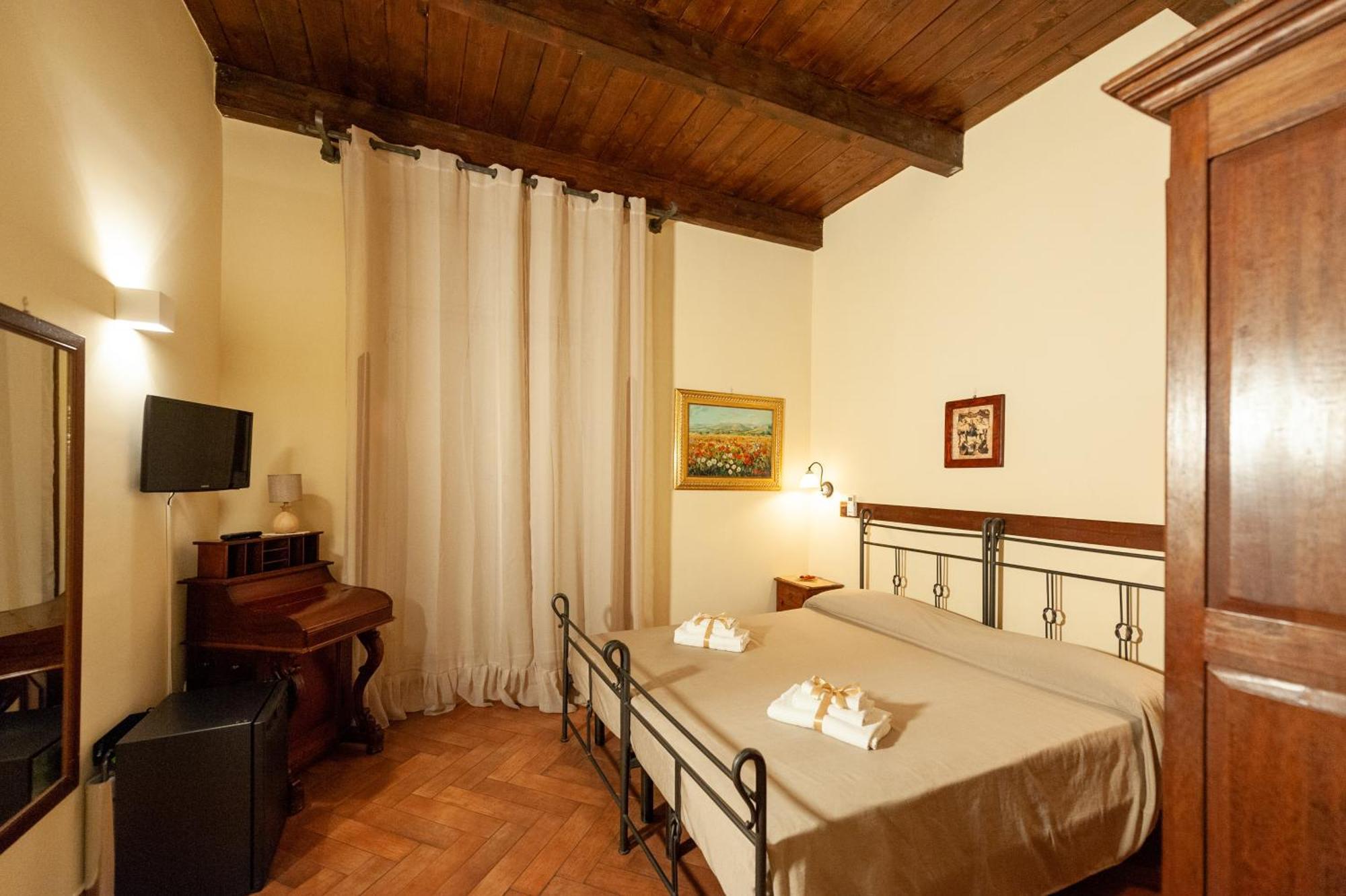 B&B Conte Cavour Napoli Dış mekan fotoğraf