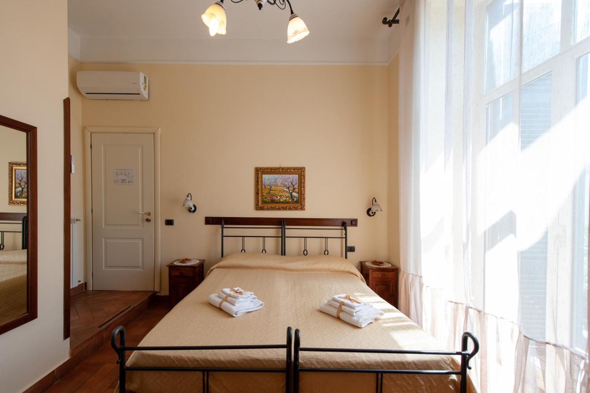 B&B Conte Cavour Napoli Dış mekan fotoğraf