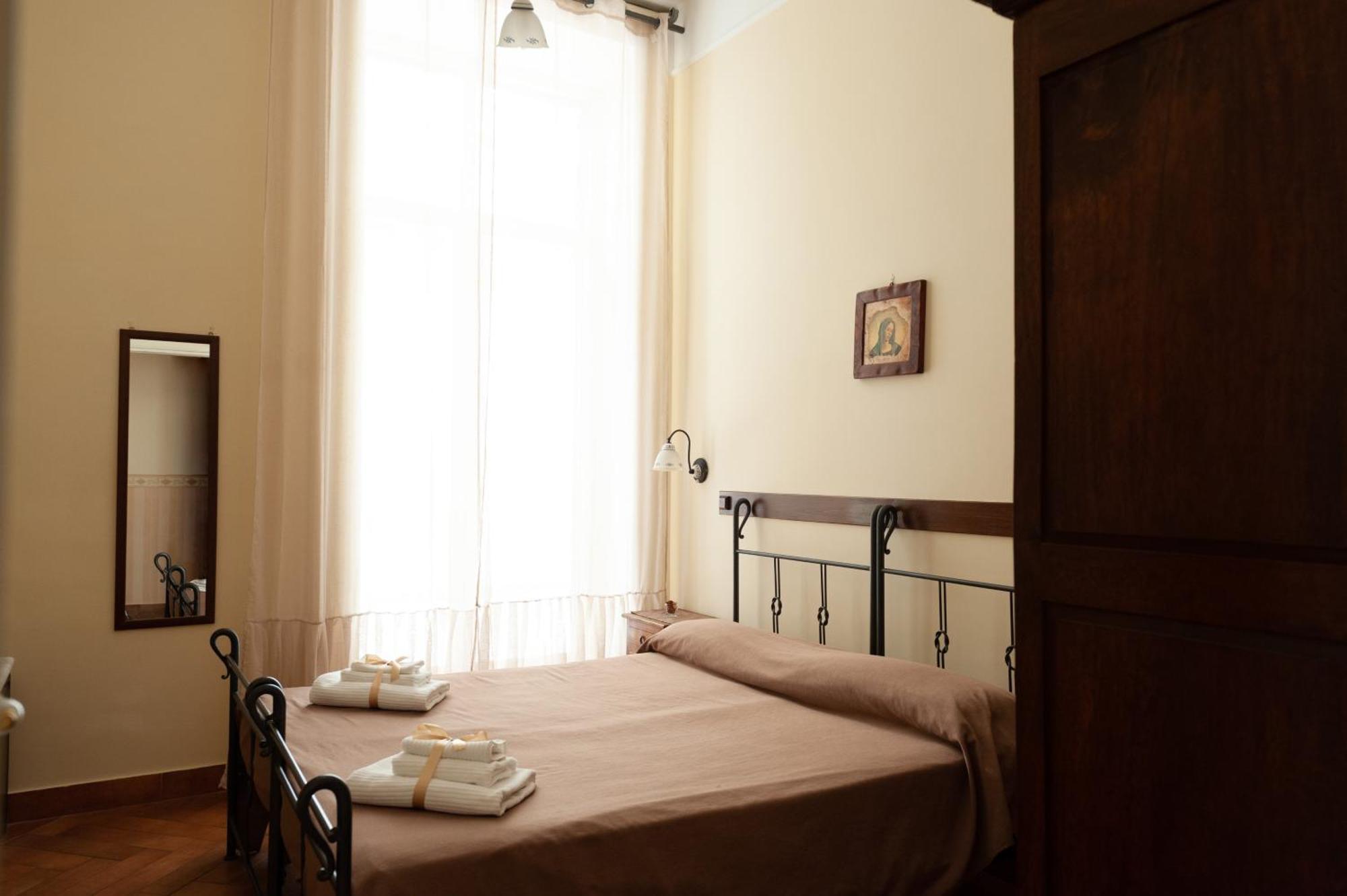 B&B Conte Cavour Napoli Dış mekan fotoğraf