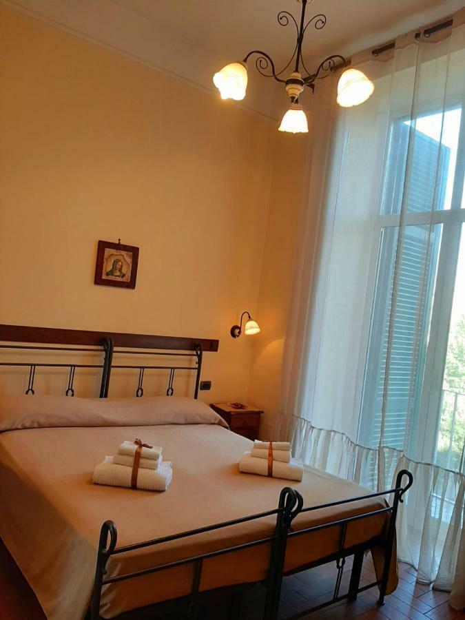 B&B Conte Cavour Napoli Dış mekan fotoğraf